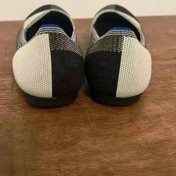 Rothy’s Retired Bluffalo White and Black Plaid Flats - Picture 4 of 9